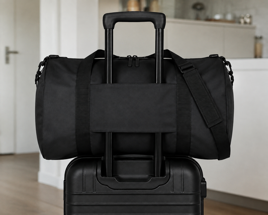 Sac de voyage Paxless posé sur une valise